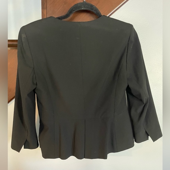Ann Taylor peplum blazer black size 2 - Picture 3 of 3